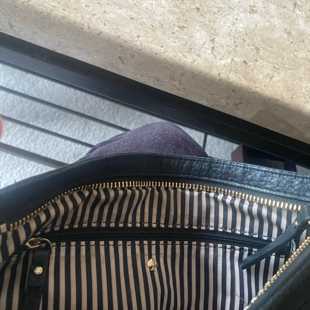 Kate Spade NY Cobble Hill Ellen Cross-Body Handbag, BLK Leather-Great like NEW - Picture 3 of 12